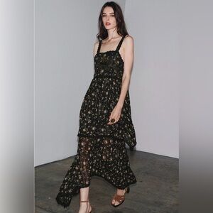 NWT Zara Woman Bloggers Fav ZW COLLECTION FLORAL PRINT DRESS Embroidery Size XL